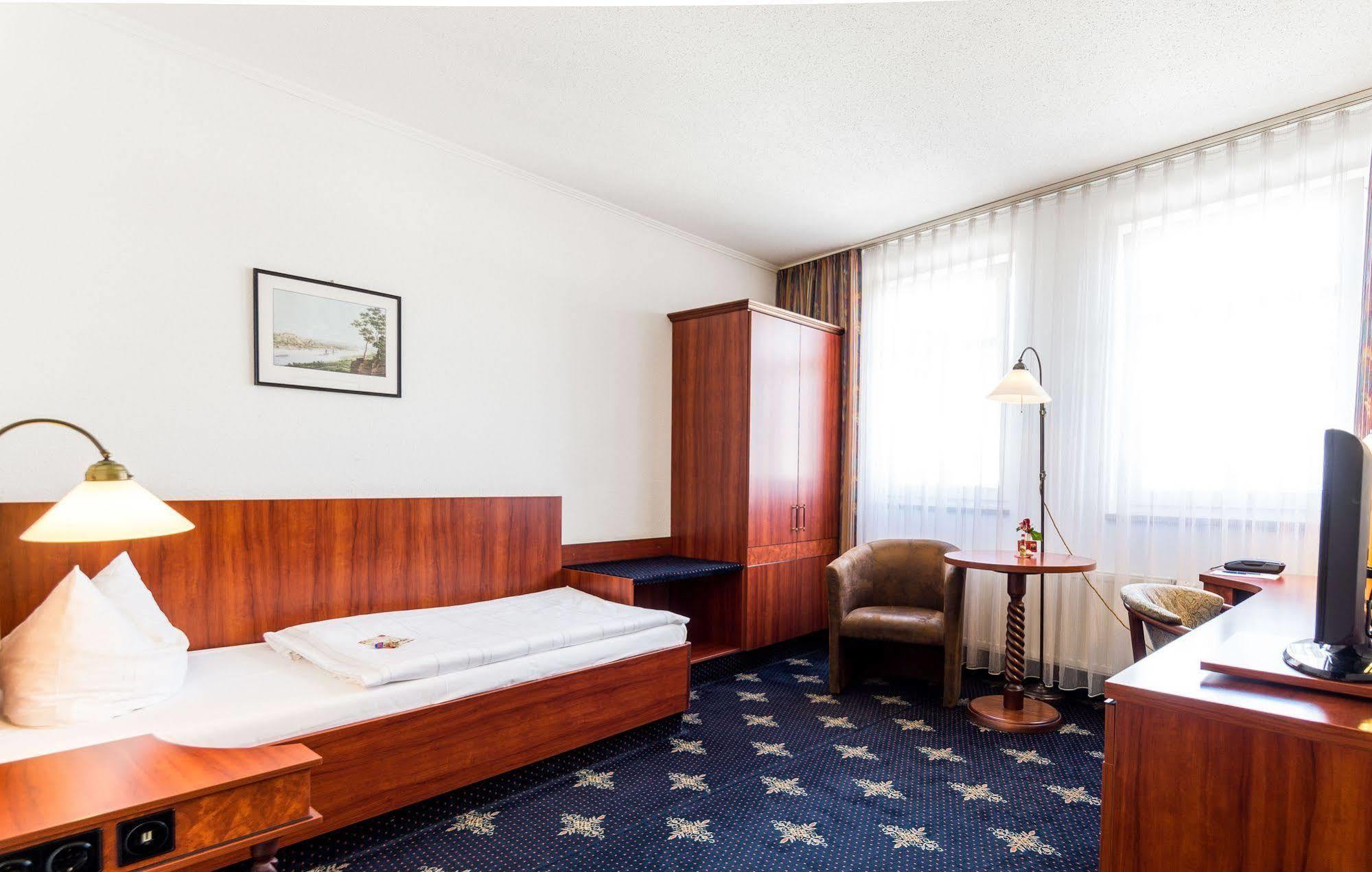 Hotel Wilder Mann אנברג - בוכהולץ מראה חיצוני תמונה